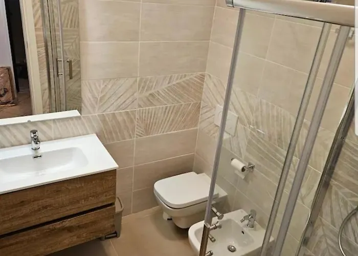 - 1 Piano Nel "palazzo Francesco"
