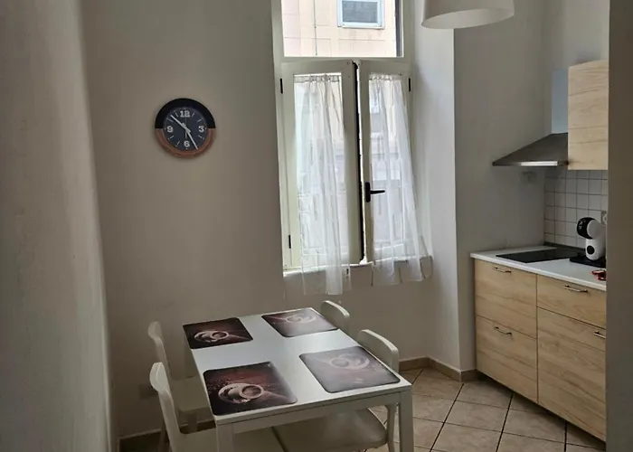- 1 Piano Nel Palazzo Francesco Appartamento Roma
